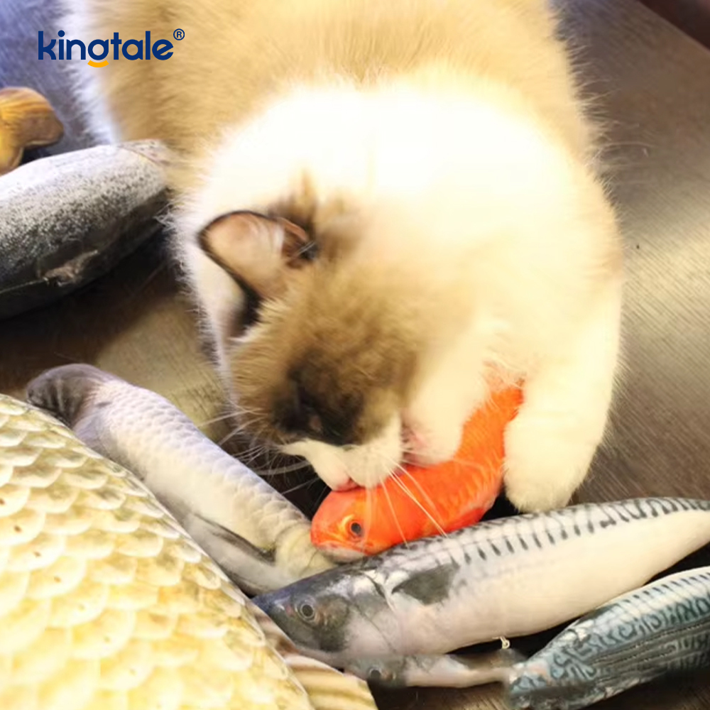 Kedi için Peluş Oyuncak